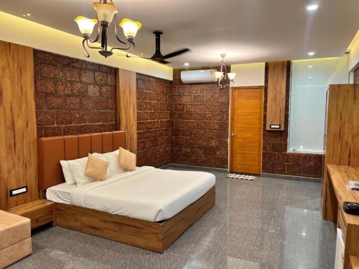 Udaya Resort 팔라카드 외부 사진