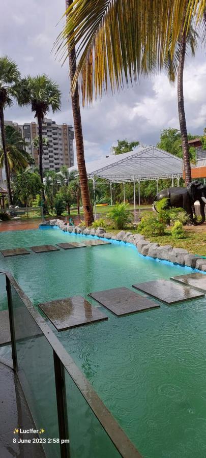 Udaya Resort 팔라카드 외부 사진