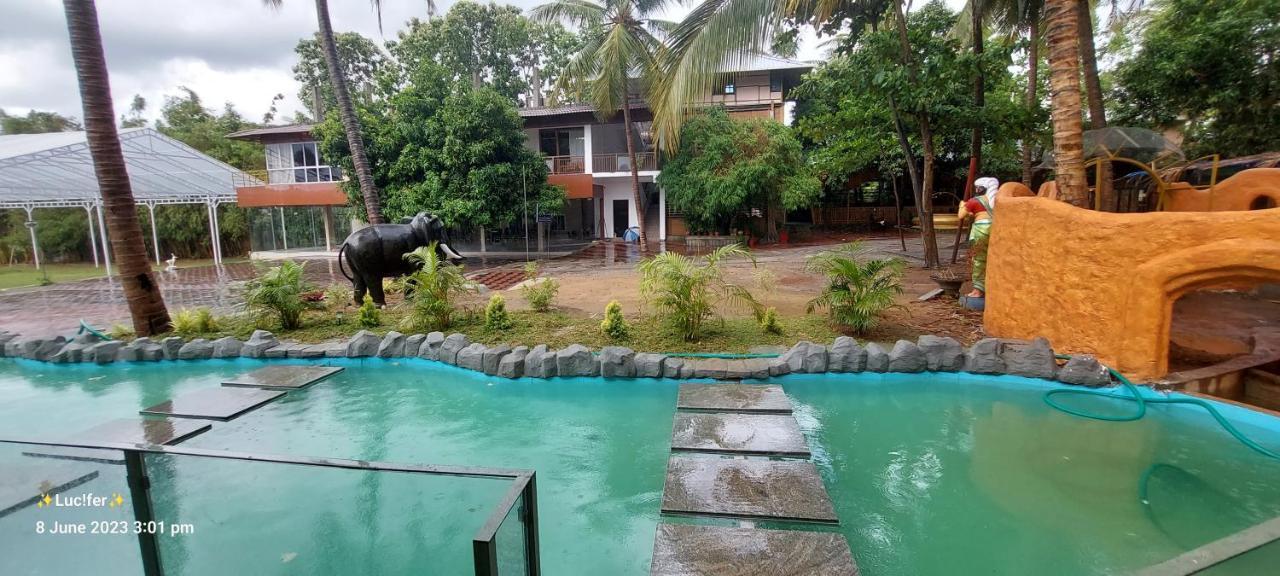 Udaya Resort 팔라카드 외부 사진