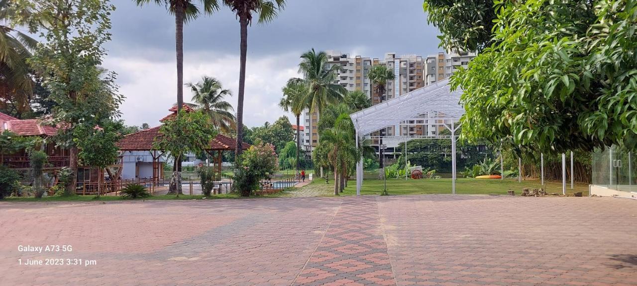 Udaya Resort 팔라카드 외부 사진